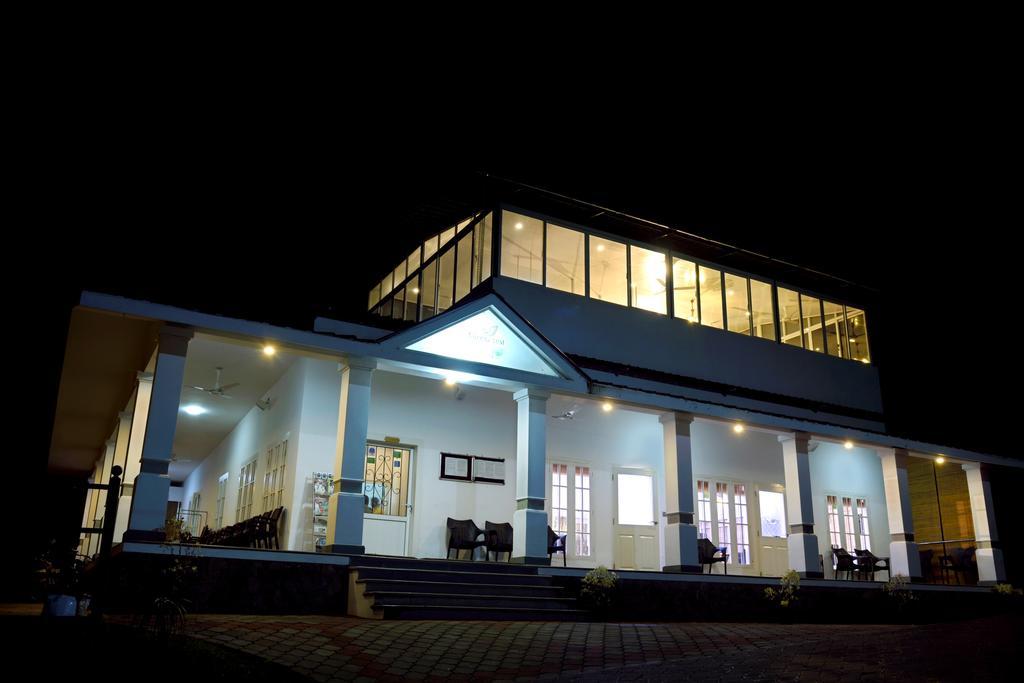 Falcon Crest Vagamon Bagian luar foto